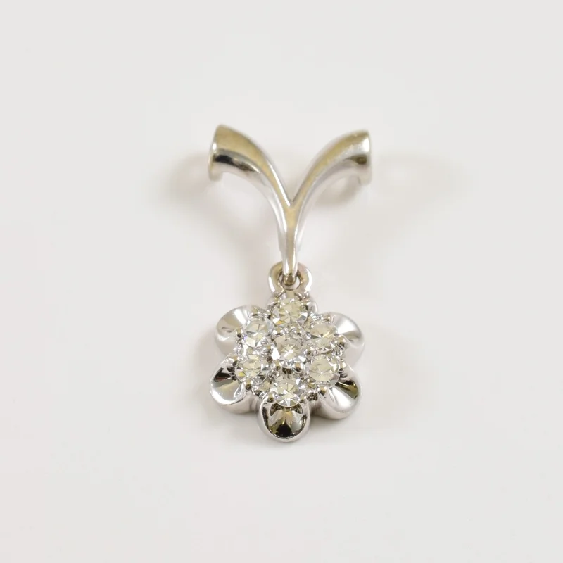 Diamond Flower Pendant | 0.15ctw |