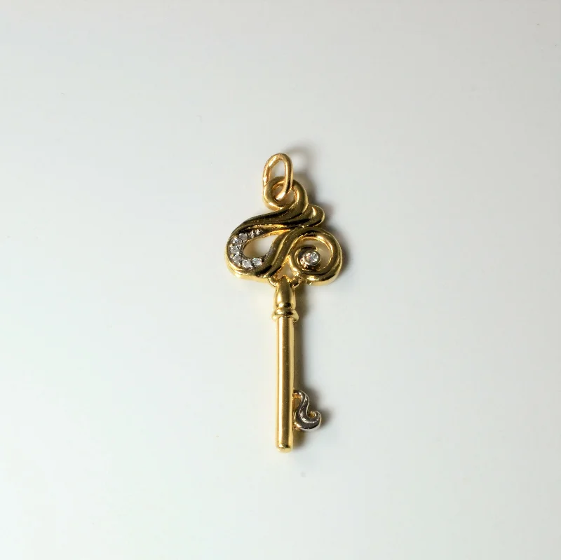 Diamond Key Pendant | 0.05ctw |