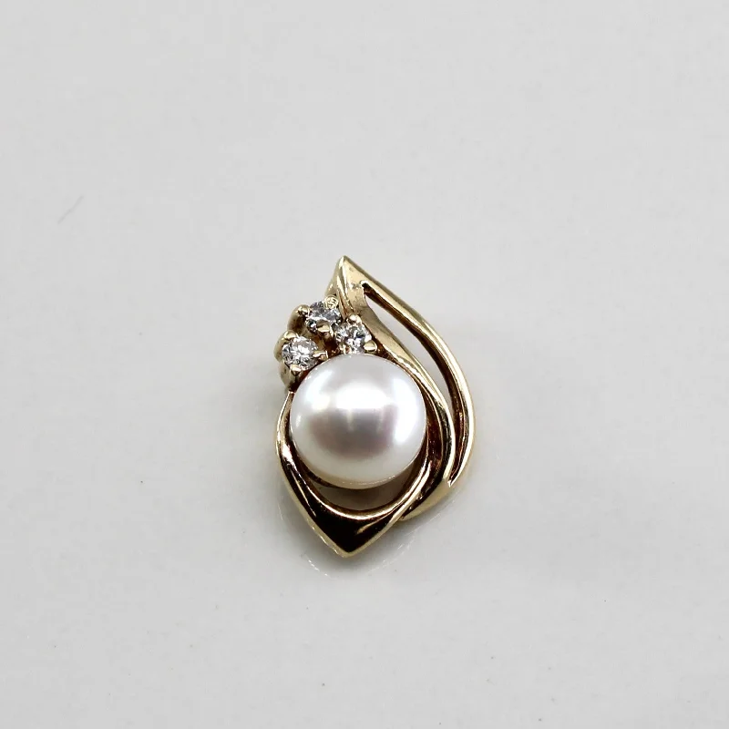 men’s hammered titanium ring Pearl & Diamond Pendant | 0.06ctw |