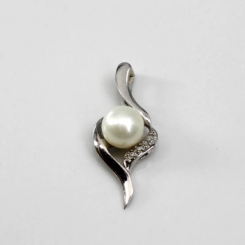 elegant art deco necklace Pearl & Diamond White Gold Pendant | 0.02ctw |