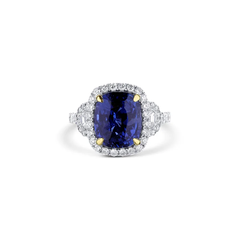 oval blue sapphire ring 18K White Gold Cushion Cut Blue Sapphire Diamond Halo Engagement Ring oval blue sapphire ring 18K White Gold Cushion Cut Blue Sapphire Diamond Halo Engagement Ring