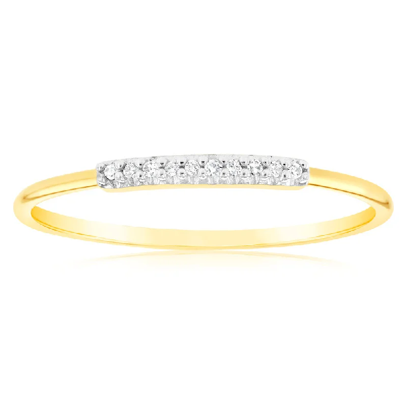 9ct Yellow Gold Diamond Ring with 10 Brilliant Diamonds