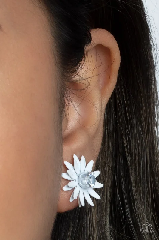 Paparazzi Earring ~ Sunshiny DAIS-y - White