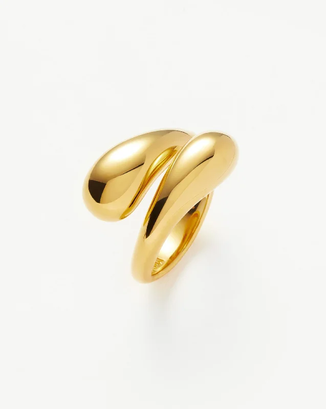 Celtic knot wedding band Savi Sculptural Crossover Ring | 18ct Gold Vermeil