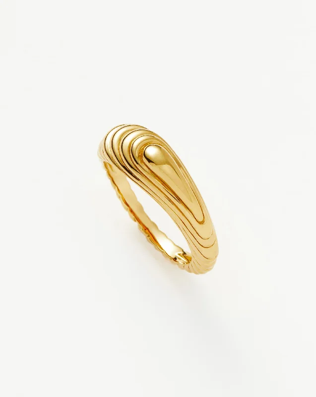 gold heart-shaped pendant necklace Wavy Ridge Stacking Ring