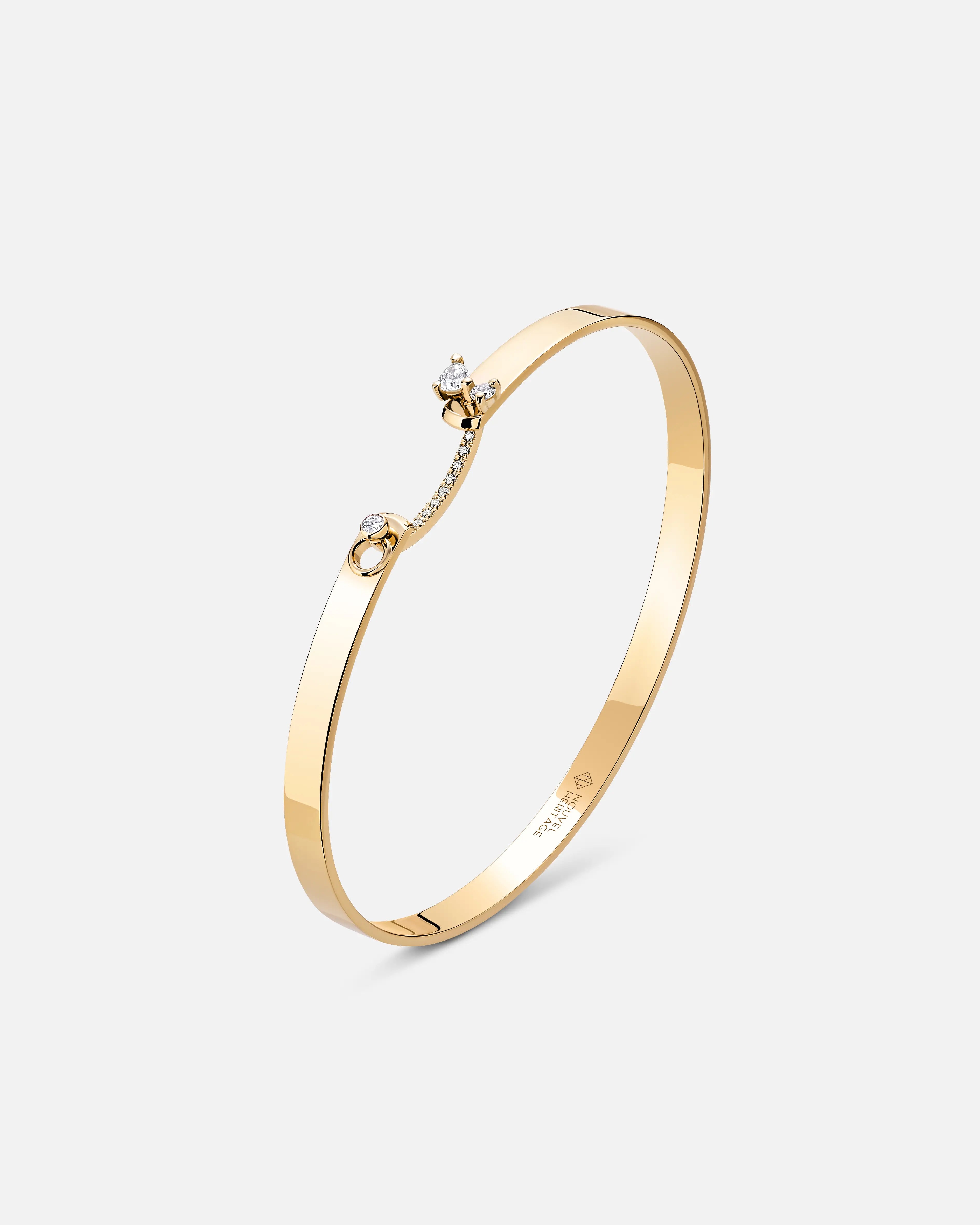 pearl and gold chain earrings Cocktail Time Mood Bangle in Yellow Gold