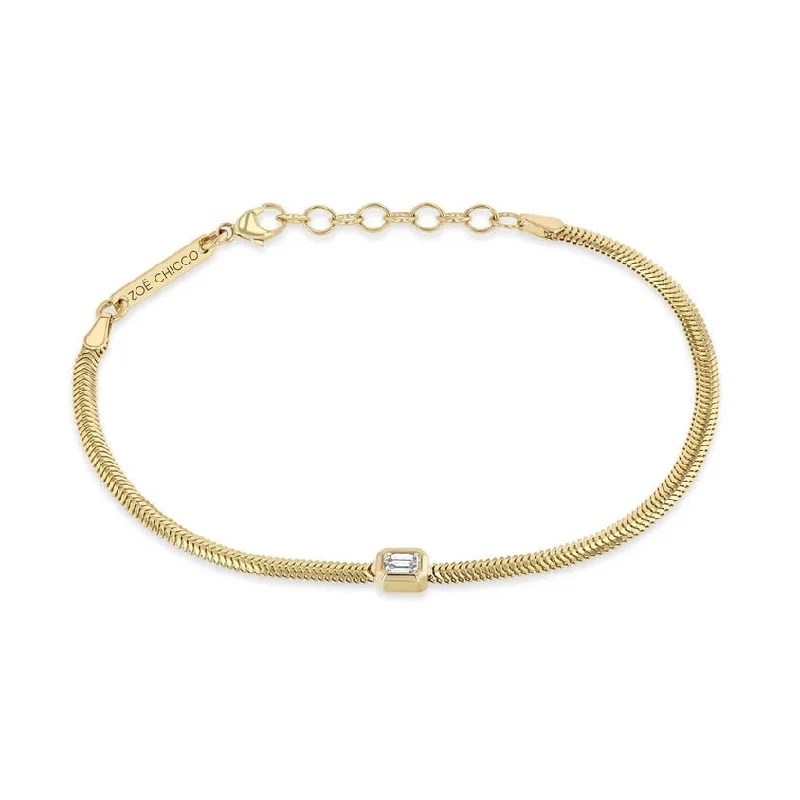 Small Oval Snake Chain Bracelet with Emerald-Cut Diamond