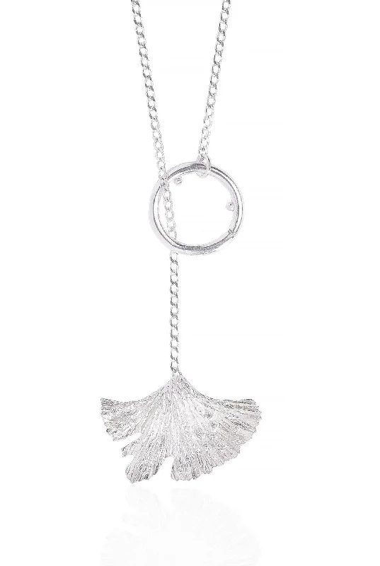 Ginkgo Hoop Lock Silver Necklace w. Zirconia