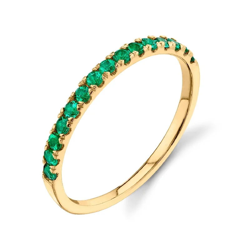 men’s hammered titanium ring PAVÉ RING