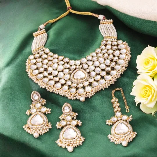 rose gold cartilage barbell Ivory Kairavi Kundan Jewellery Set