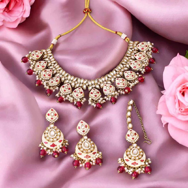 simple sapphire wedding band Rani Dharvi Kundan Jewellery Set